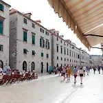 Konukevi Stradun Main Street Residence