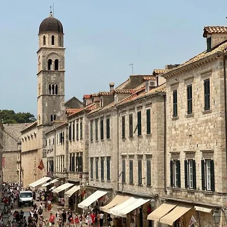 بيت ضيافة Stradun 3*