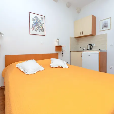 Stradun بيت ضيافة