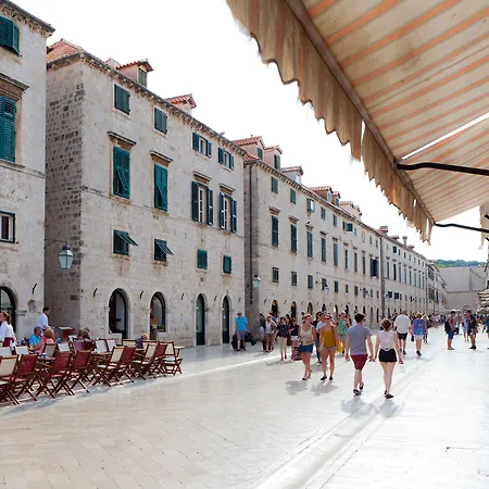 Gasthof Stradun Main Street