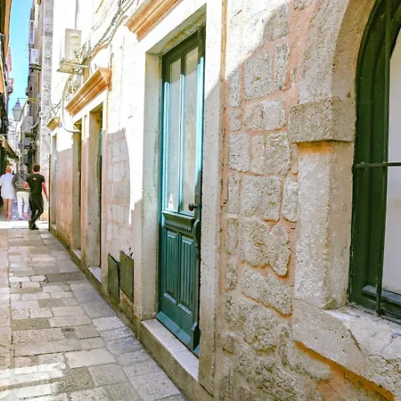 Stradun Main Street 3*