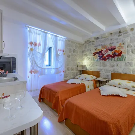 بيت ضيافة Stradun 3*