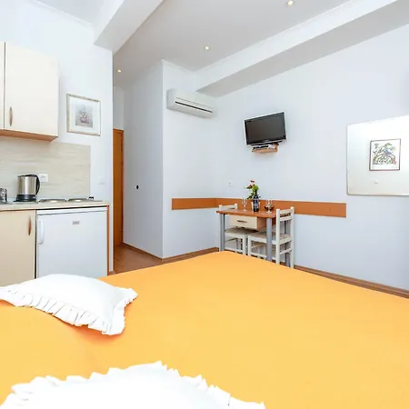 Gæstehus Stradun 3*