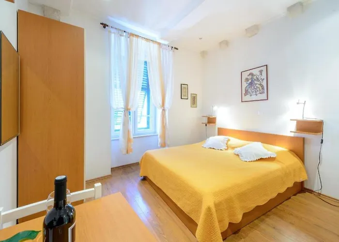 בית הארחה Stradun Main Street Residence